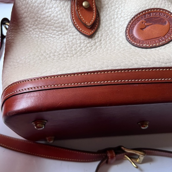 Authentic large 12 x 10 Dooney & Bourke pebble grain leather satchel ~Vintage! - Picture 8 of 16